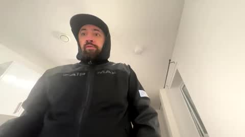 Snapshot of shirosstoryrapman chatting on February 23, 11:24 pm Shady online show from February 23, 11:24 pm