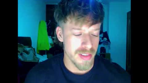 Cick Goreskin online show from November 23, 2:00 am