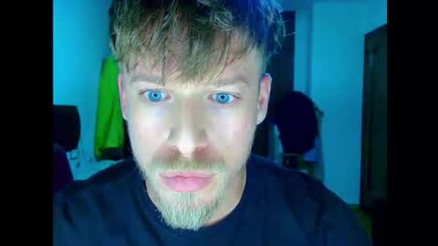 Cick Goreskin online show from December 2, 3:23 am