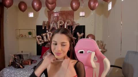  kendal  online show from February 10, 1:33 pm