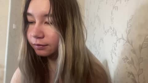 Snapshot of shondrafridlington chatting on April 15, 11:28 am Kalisa online show from April 15, 11:28 am