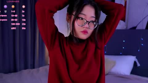 Naomi online show from May 4, 11:06 am