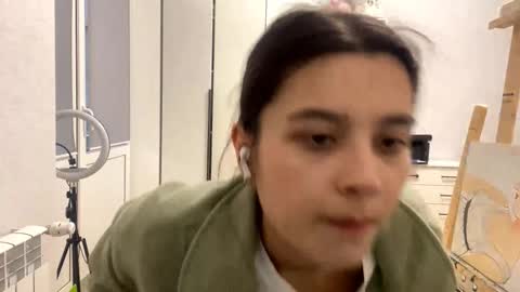 Marie online show from February 19, 1:40 pm