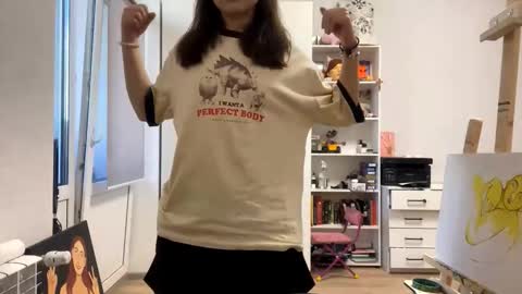 Marie online show from March 29, 1:11 pm