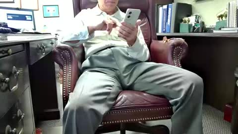 nikolas send dm for an appointment online show from March 26, 12:11 pm