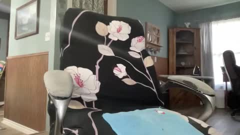 shortthickcock57 online show from October 12, 10:53 pm