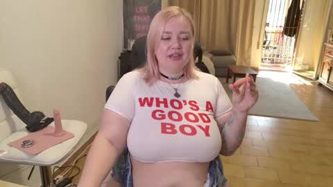 Mimi   online show from February 21, 9:10 am