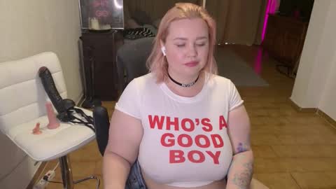 Mimi   online show from March 26, 10:54 am