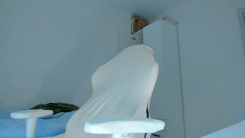 jennywoody online show from April 18, 4:05 am