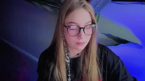 ShowmeYourfetish online show from May 27, 3:03 am