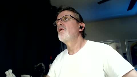 shrewtamer online show from December 23, 3:15 am