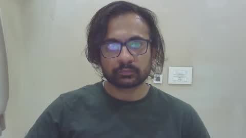 Snapshot of shubhamkhandelwal123 chatting on May 10, 7:46 am shubhamkhandelwal123 online show from May 10, 7:46 am