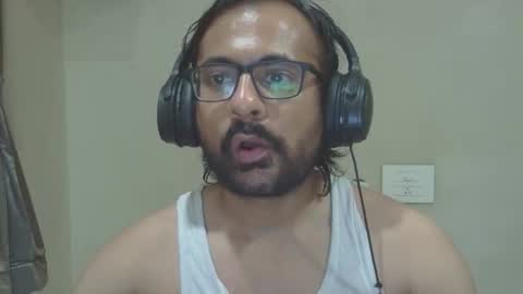 Snapshot of shubhamkhandelwal123 chatting on May 16, 7:01 pm shubhamkhandelwal123 online show from May 16, 7:01 pm