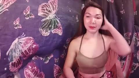 Snapshot of shujine683081 chatting on December 1, 5:46 pm juss online show from December 1, 5:46 pm