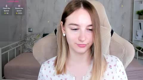 Polly online show from March 12, 12:17 am