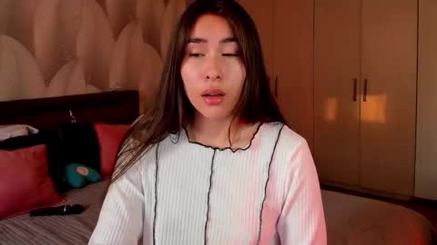 Mika online show from December 1, 3:00 am