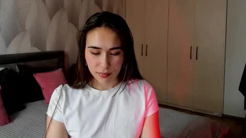 Mika online show from March 24, 2:16 am