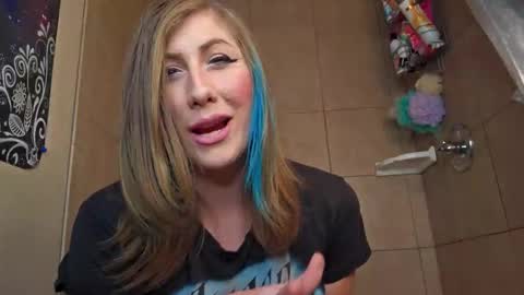 Snapshot of shy_college_girl chatting on January 8, 9:06 pm Aurora Wolfe Shy College Girl Top 16 of all OF Creators online show from January 8, 9:06 pm