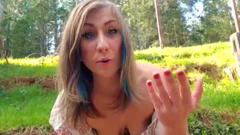 Snapshot of shy_college_girl chatting on February 6, 7:06 pm Aurora Wolfe Shy College Girl Top 16 of all OF Creators online show from February 6, 7:06 pm