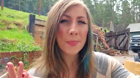 Snapshot of shy_college_girl chatting on February 11, 7:08 pm Aurora Wolfe Shy College Girl Top 16 of all OF Creators online show from February 11, 7:08 pm