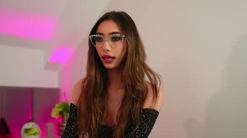 shy_eveline online show from May 7, 5:18 pm