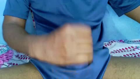 Snapshot of shy_eyes_ chatting on December 21, 3:14 am shyeyes online show from December 21, 3:14 am