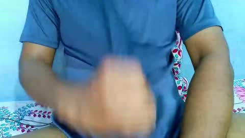 Snapshot of shy_eyes_ chatting on March 3, 3:08 am shyeyes online show from March 3, 3:08 am