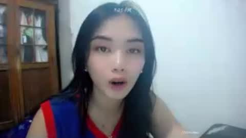 shy_innocent_girl online show from July 1, 1:24 pm
