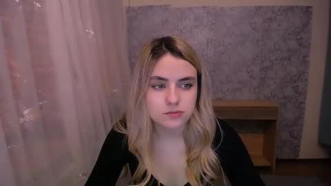 shy_sabrina_ online show from February 26, 7:53 am