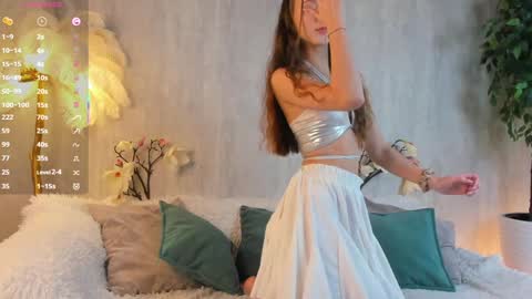 Melanie online show from February 3, 8:13 am