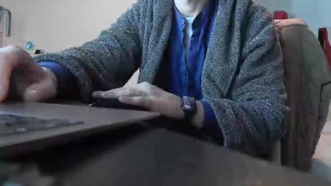 shyboy0533 online show from October 27, 7:40 pm