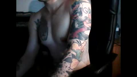 shyboyhugecum2020 online show from December 17, 1:50 am