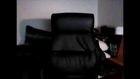 shyboyhugecum2020 online show from December 30, 4:53 am