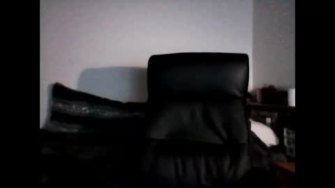 shyboyhugecum2020 online show from January 1, 6:26 am