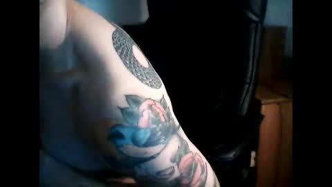 shyboyhugecum2020 online show from February 14, 3:11 am