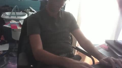 Snapshot of shyfrenchcock chatting on October 16, 9:32 am shyfrenchcock online show from October 16, 9:32 am