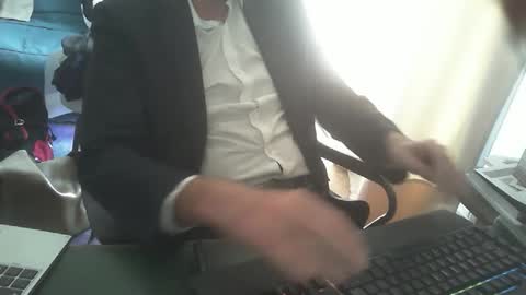 shyfrenchcock online show from April 17, 11:57 am