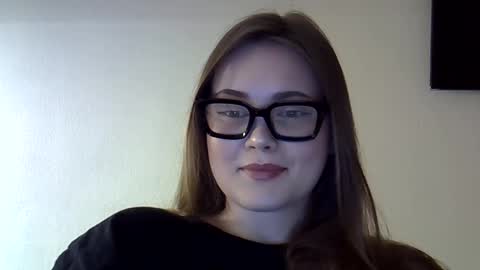 Snapshot of shynesssi chatting on February 3, 4:31 pm shynesssi online show from February 3, 4:31 pm