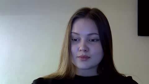 Snapshot of shynesssi chatting on February 20, 11:43 pm shynesssi online show from February 20, 11:43 pm