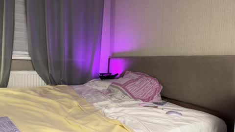 Amelia online show from October 8, 7:22 pm