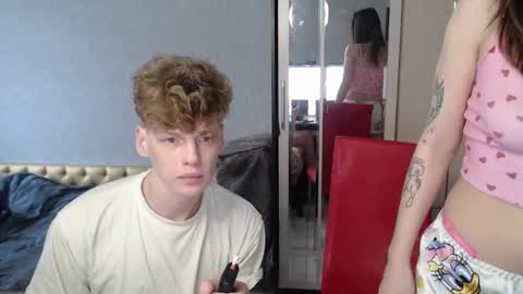 Snapshot of shyredstar chatting on February 1, 11:43 am Tom and Betty online show from February 1, 11:43 am