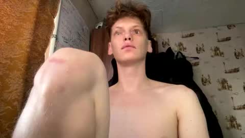 Snapshot of shyredstar chatting on December 16, 6:29 am Tom and Betty online show from December 16, 6:29 am