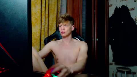 Tom and Betty online show from January 18, 3:32 am