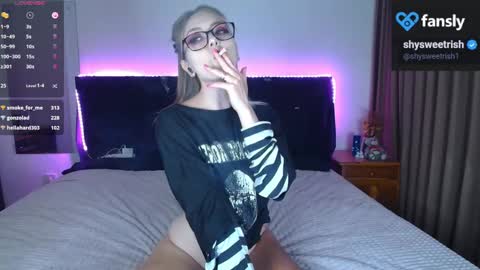 Snapshot of shysweetrish chatting on March 4, 2:06 am shysweetrish online show from March 4, 2:06 am