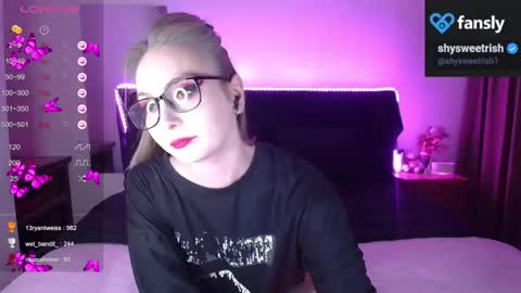Snapshot of shysweetrish chatting on October 7, 1:58 am shysweetrish online show from October 7, 1:58 am
