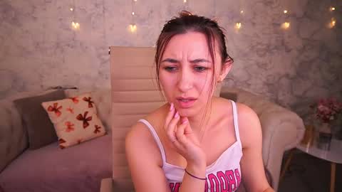 shyy_jany online show from April 12, 6:51 am