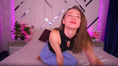 shyysiren online show from November 6, 3:02 pm