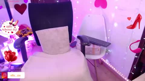 Snapshot of sia_ellis chatting on February 16, 1:46 am Salome Next streaming 11102024 online show from February 16, 1:46 am