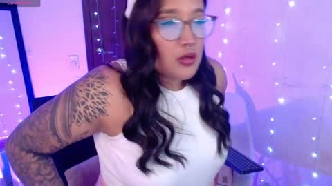 Snapshot of sia_ellis chatting on April 5, 2:09 am Salome Next streaming 11102024 online show from April 5, 2:09 am