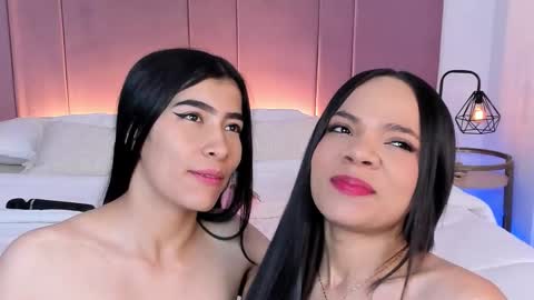 Siara and Zoe tattoo online show from March 24, 11:54 pm